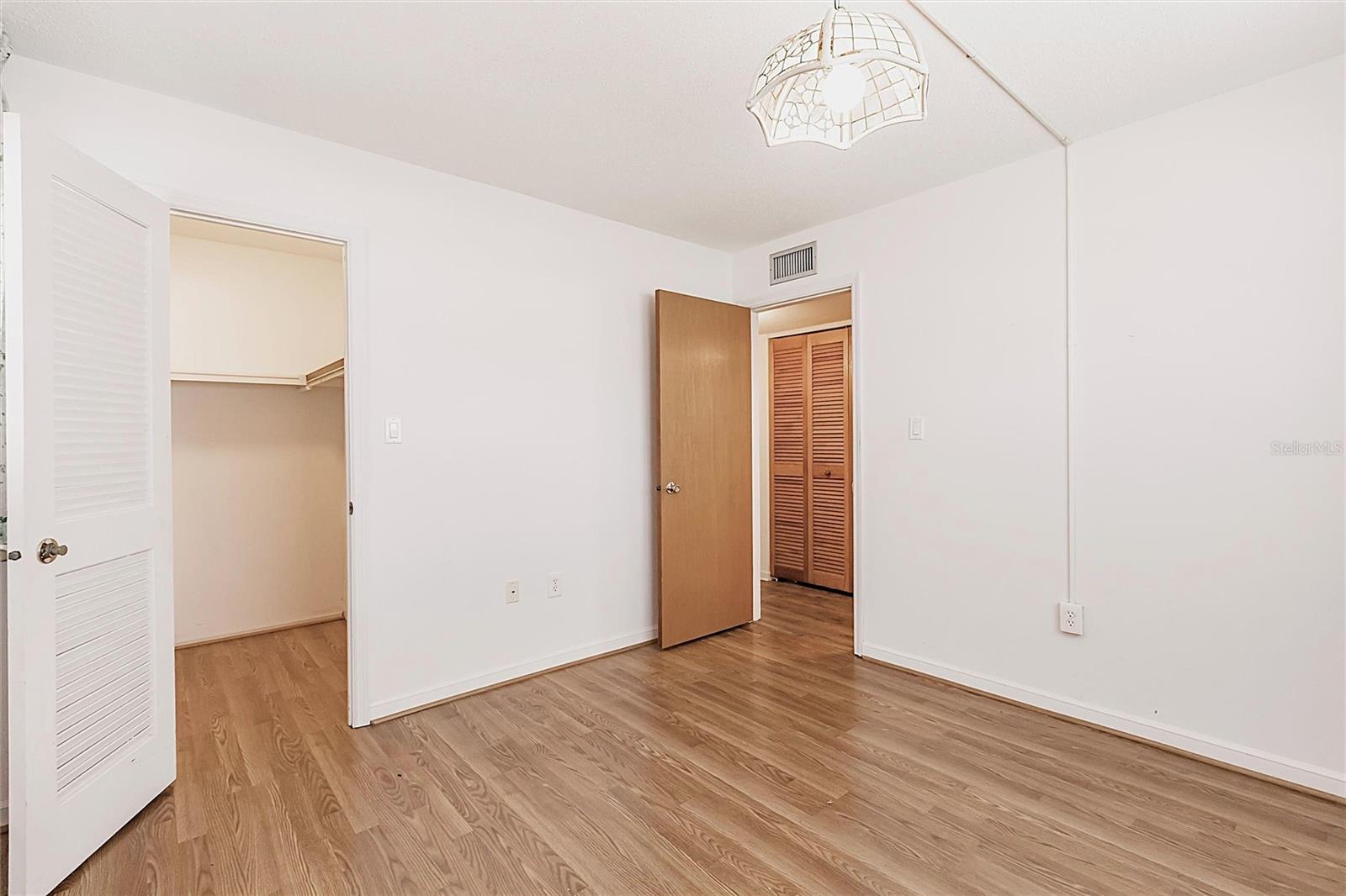 Image 21 of 42 For 4158 Tamiami Trail S-6