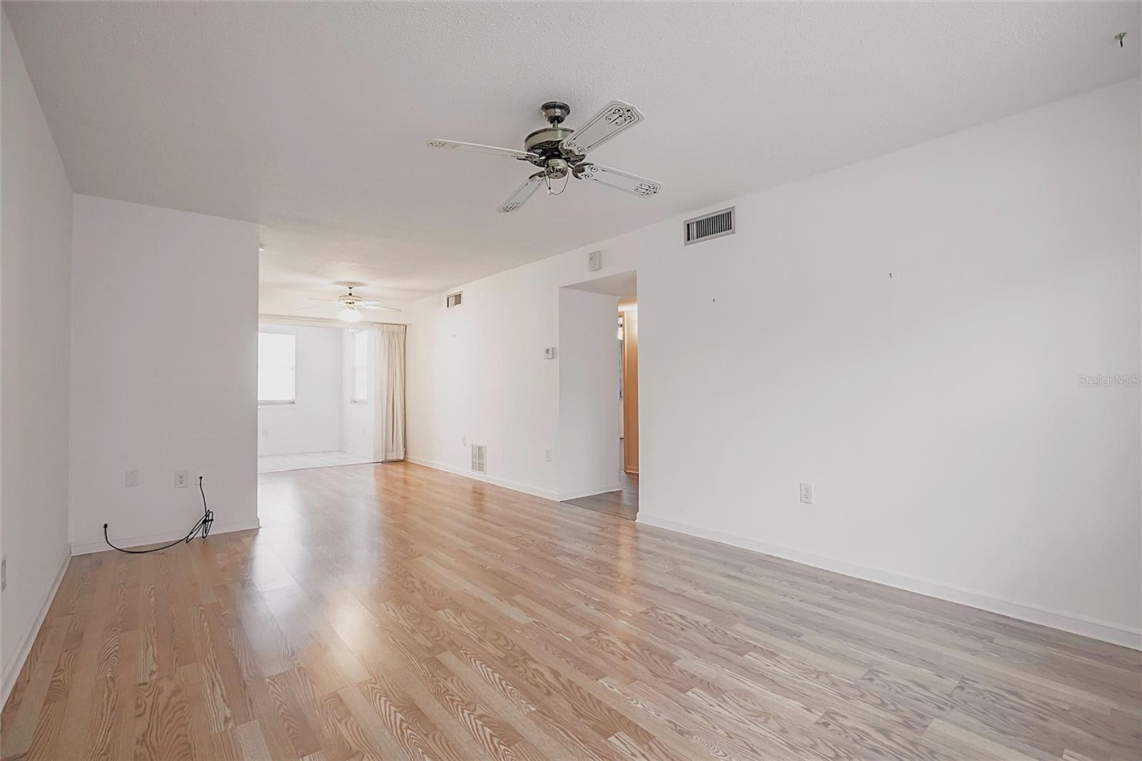 Image 3 of 42 For 4158 Tamiami Trail S-6