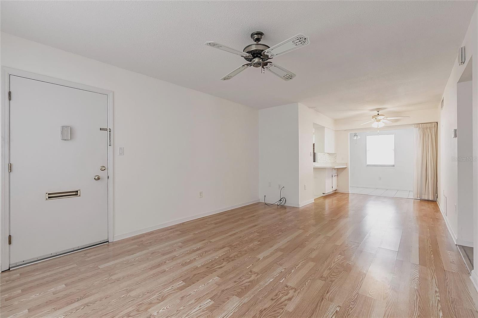 Image 4 of 42 For 4158 Tamiami Trail S-6