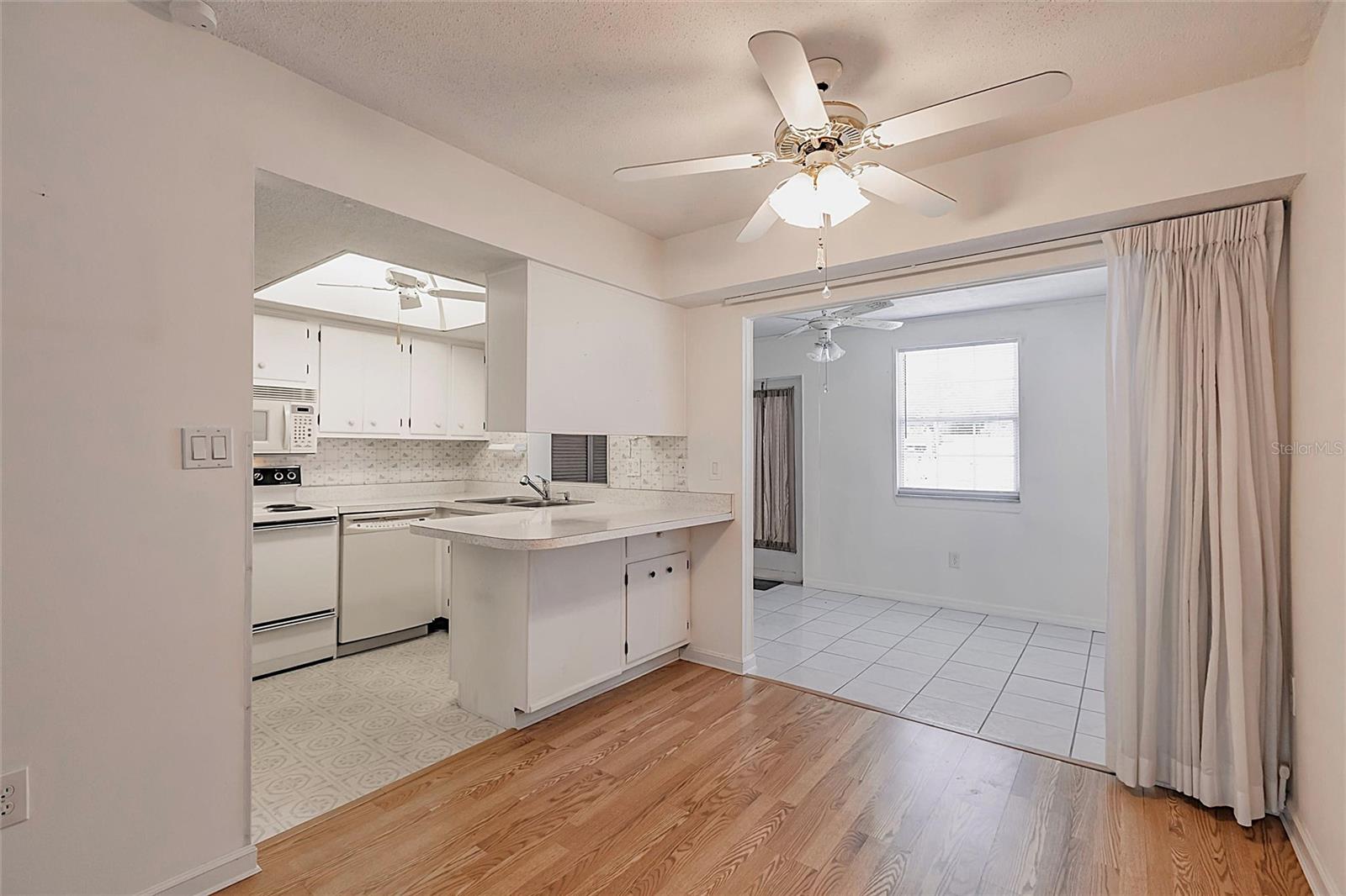 Image 6 of 42 For 4158 Tamiami Trail S-6