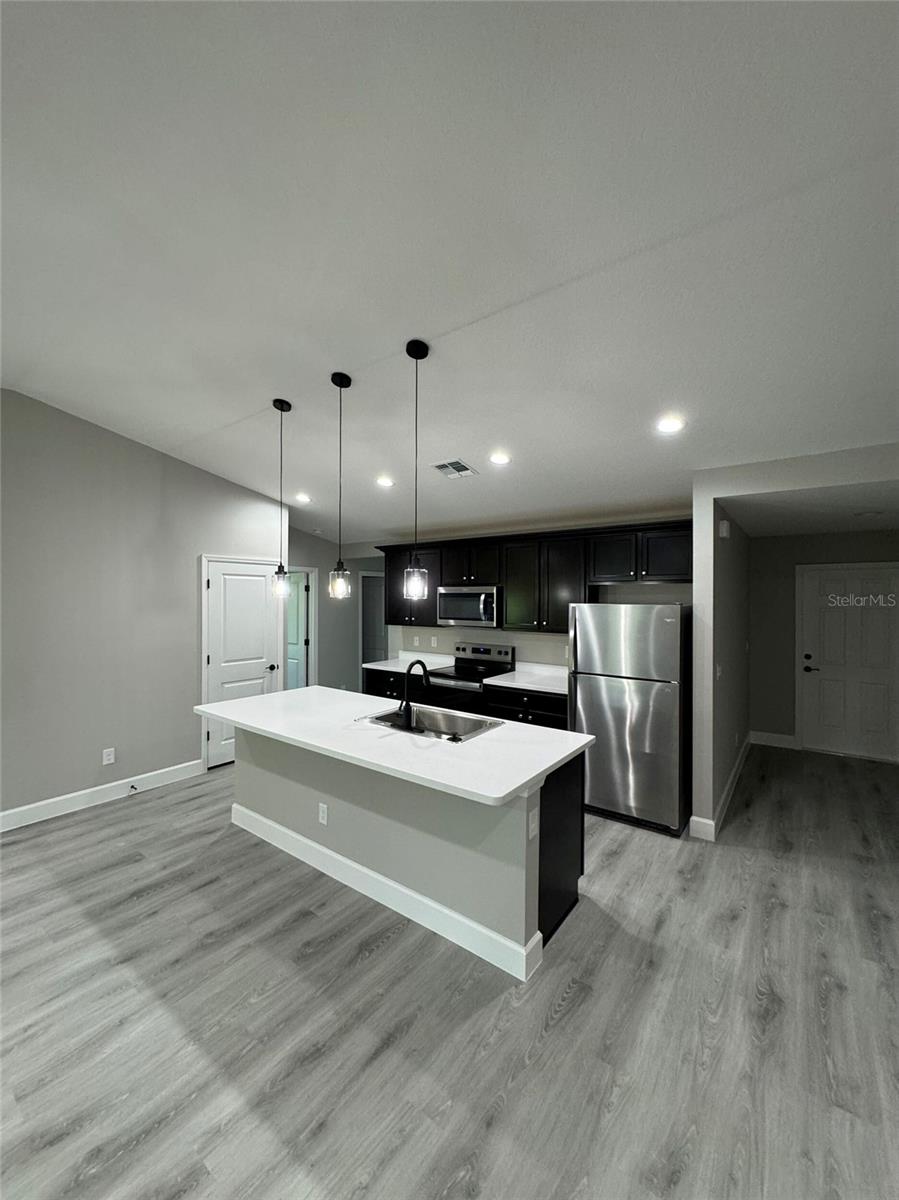 Image 3 of 14 For 16096 Quiche Court