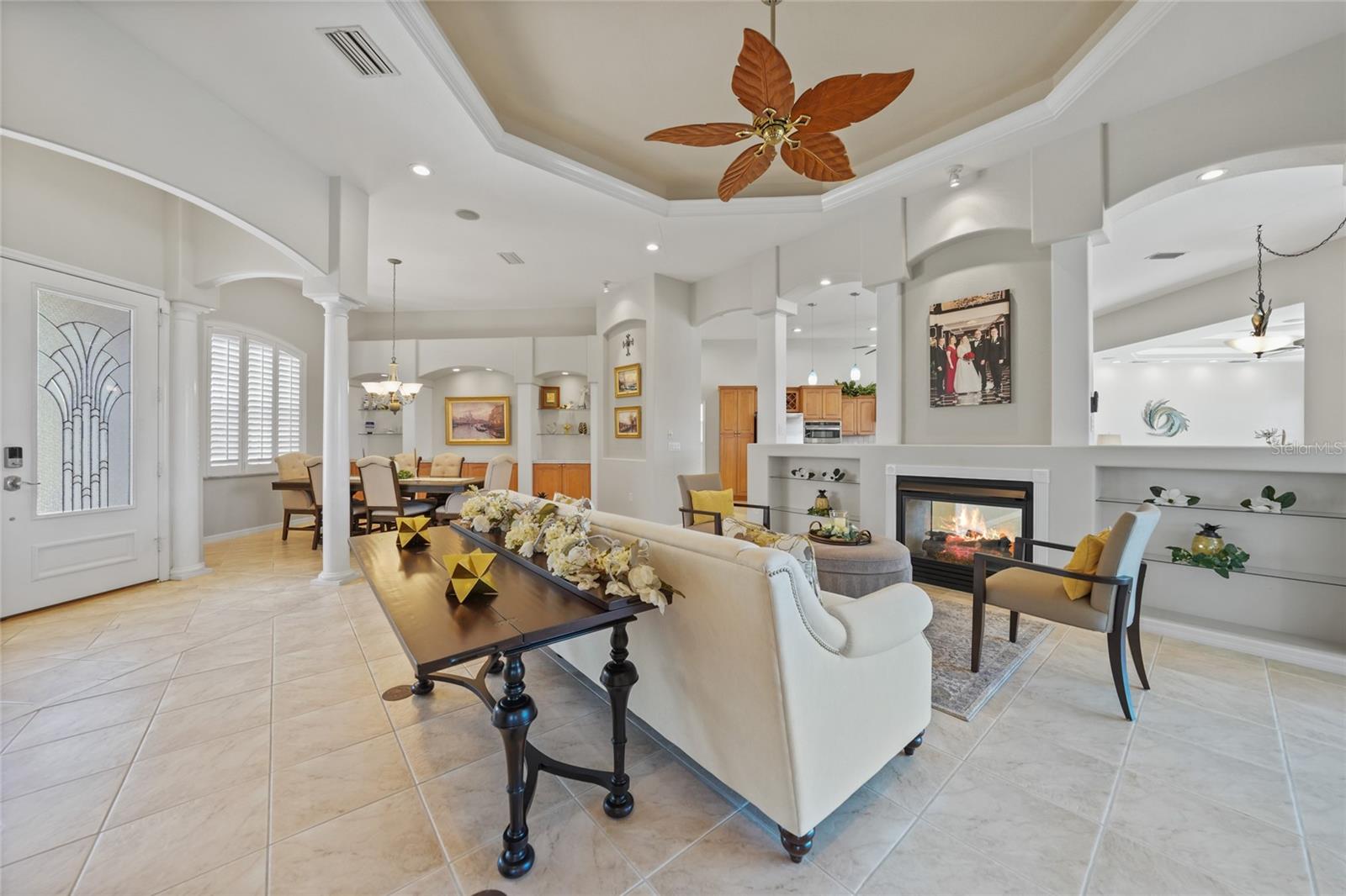 Image 10 of 64 For 3182 Lake View Boulevard