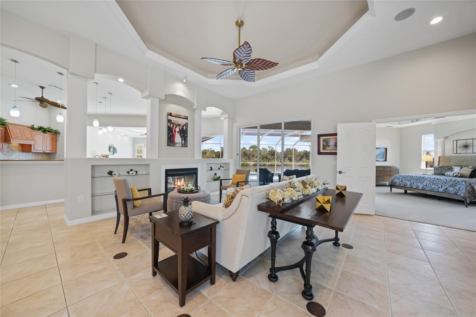 Image 11 of 64 For 3182 Lake View Boulevard