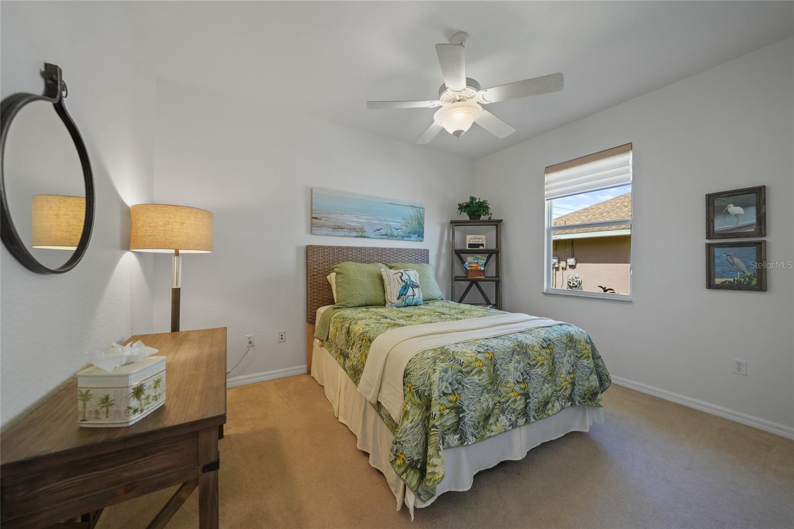 Image 33 of 64 For 3182 Lake View Boulevard