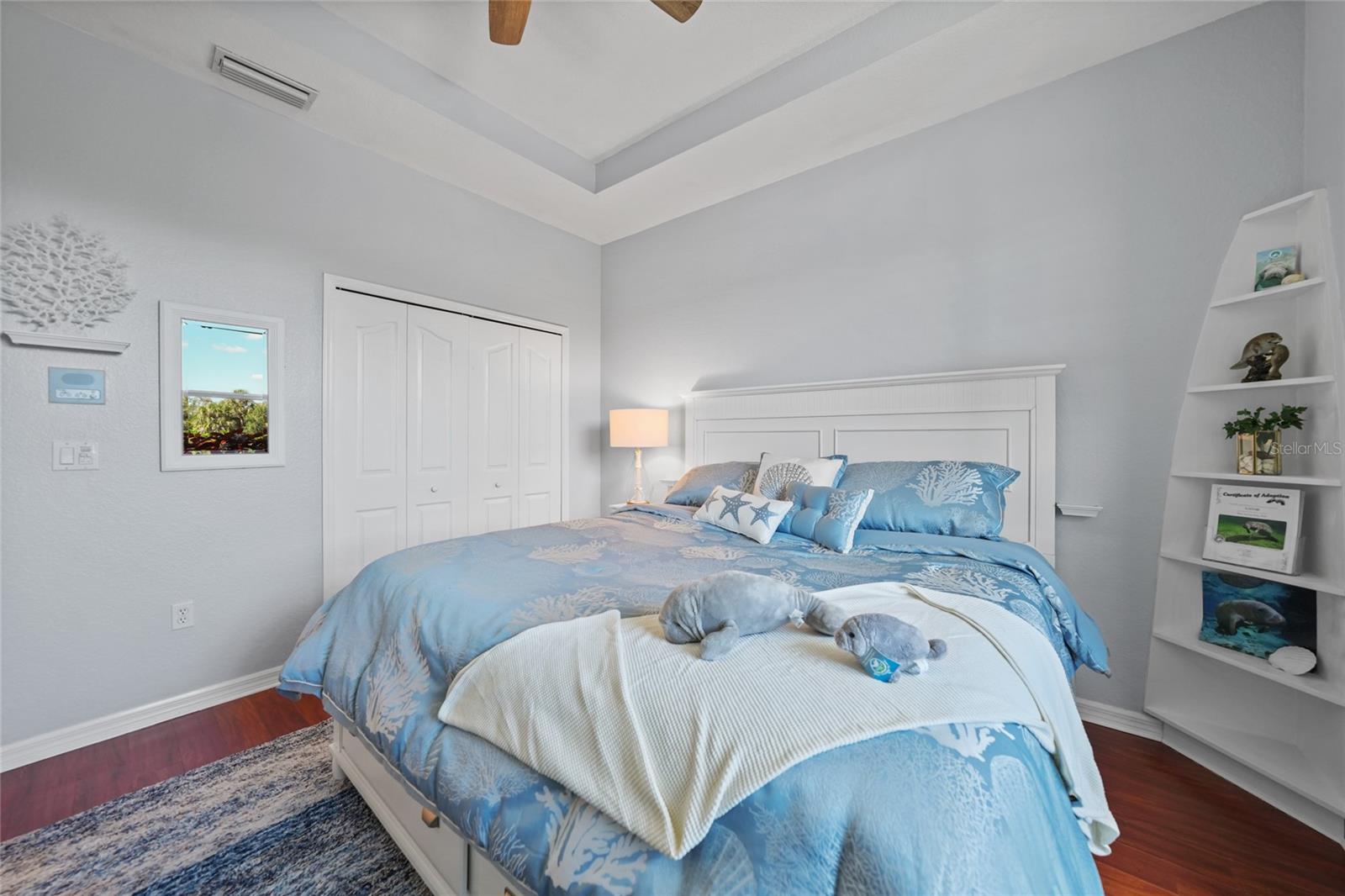 Image 38 of 64 For 3182 Lake View Boulevard