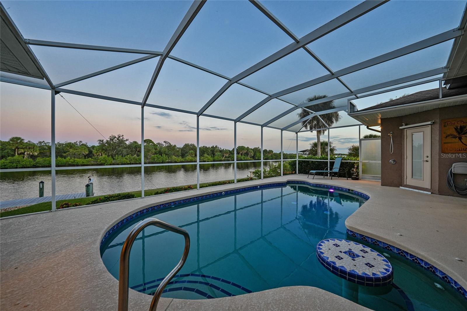 Image 40 of 64 For 3182 Lake View Boulevard