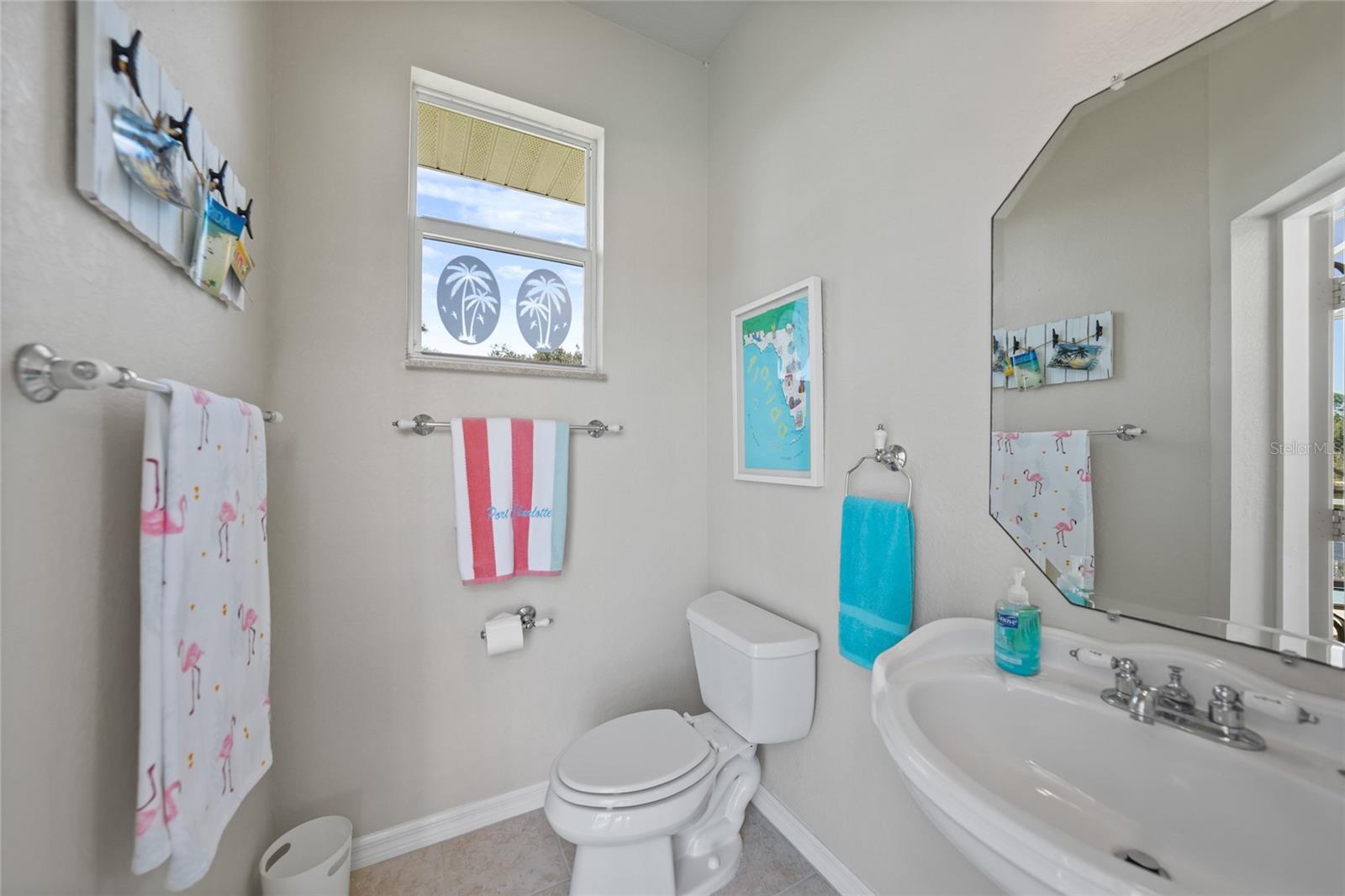 Image 47 of 64 For 3182 Lake View Boulevard