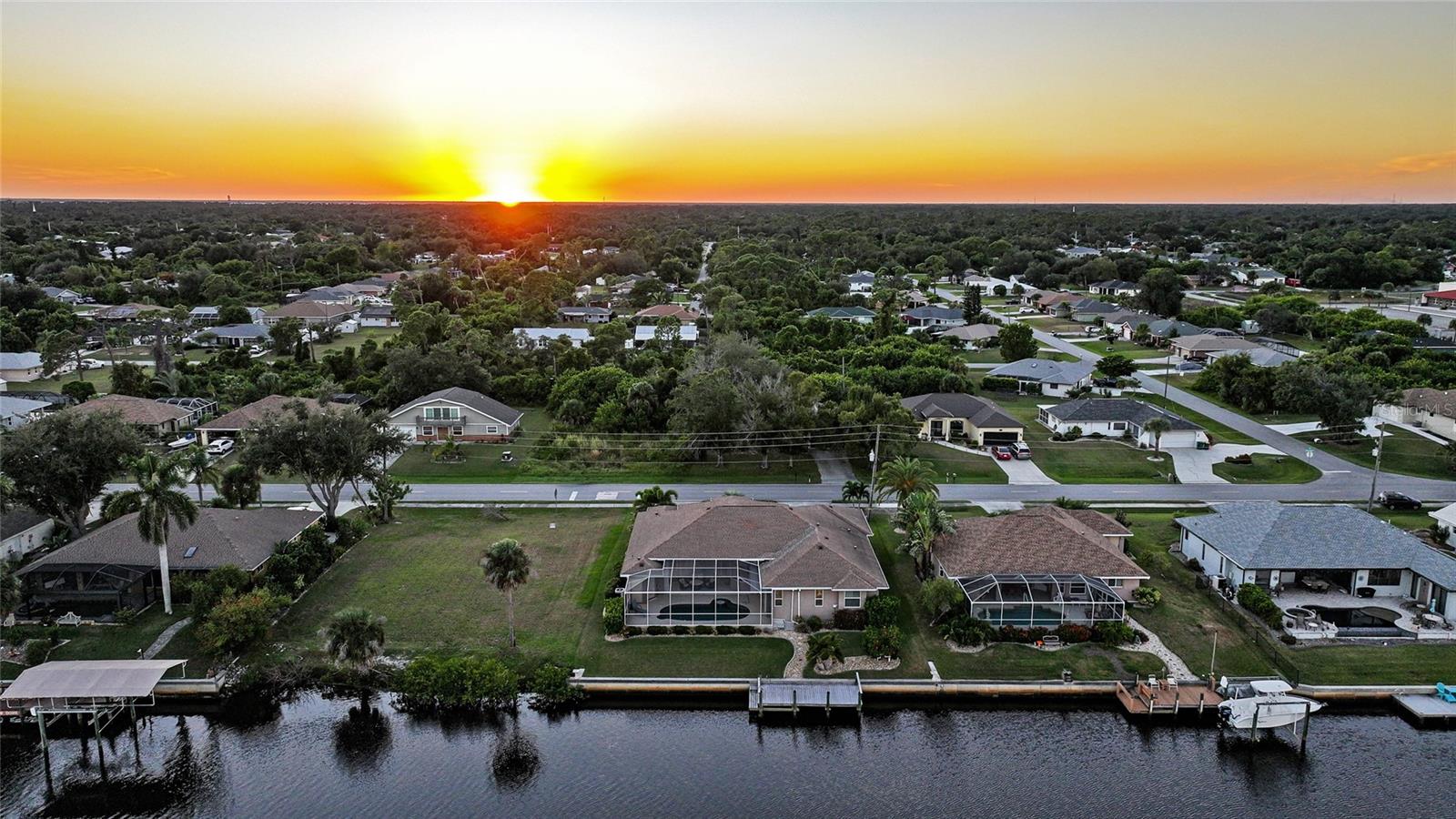 Image 57 of 64 For 3182 Lake View Boulevard