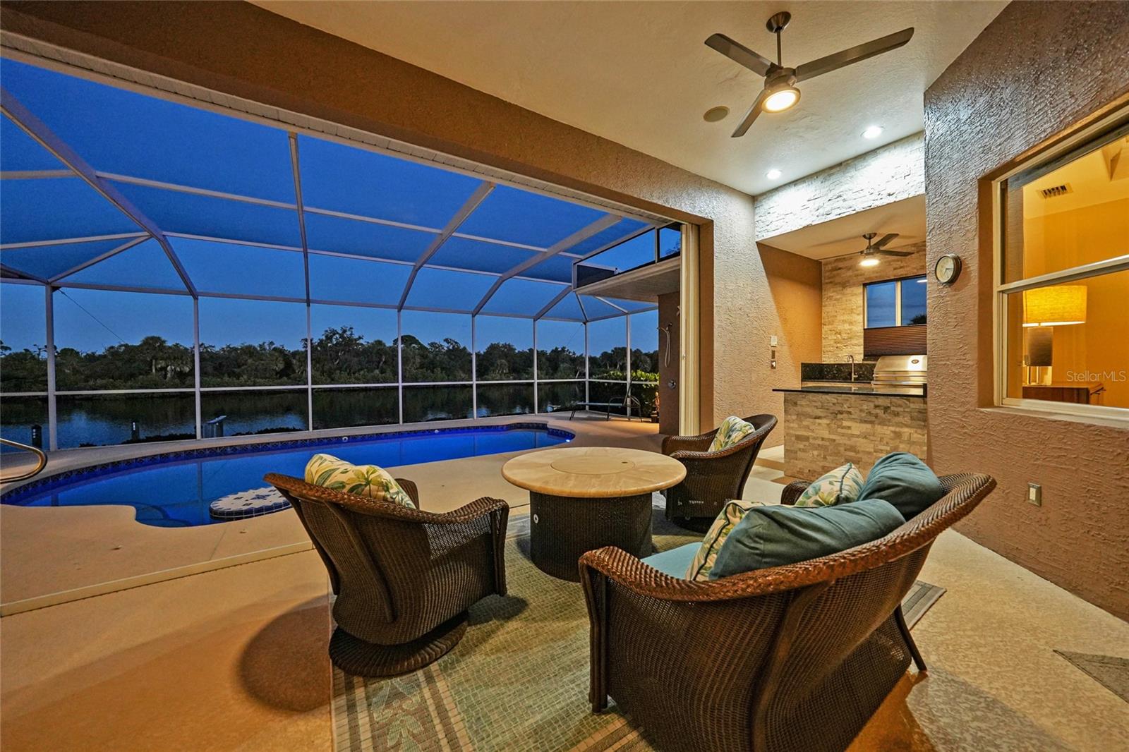 Image 8 of 64 For 3182 Lake View Boulevard