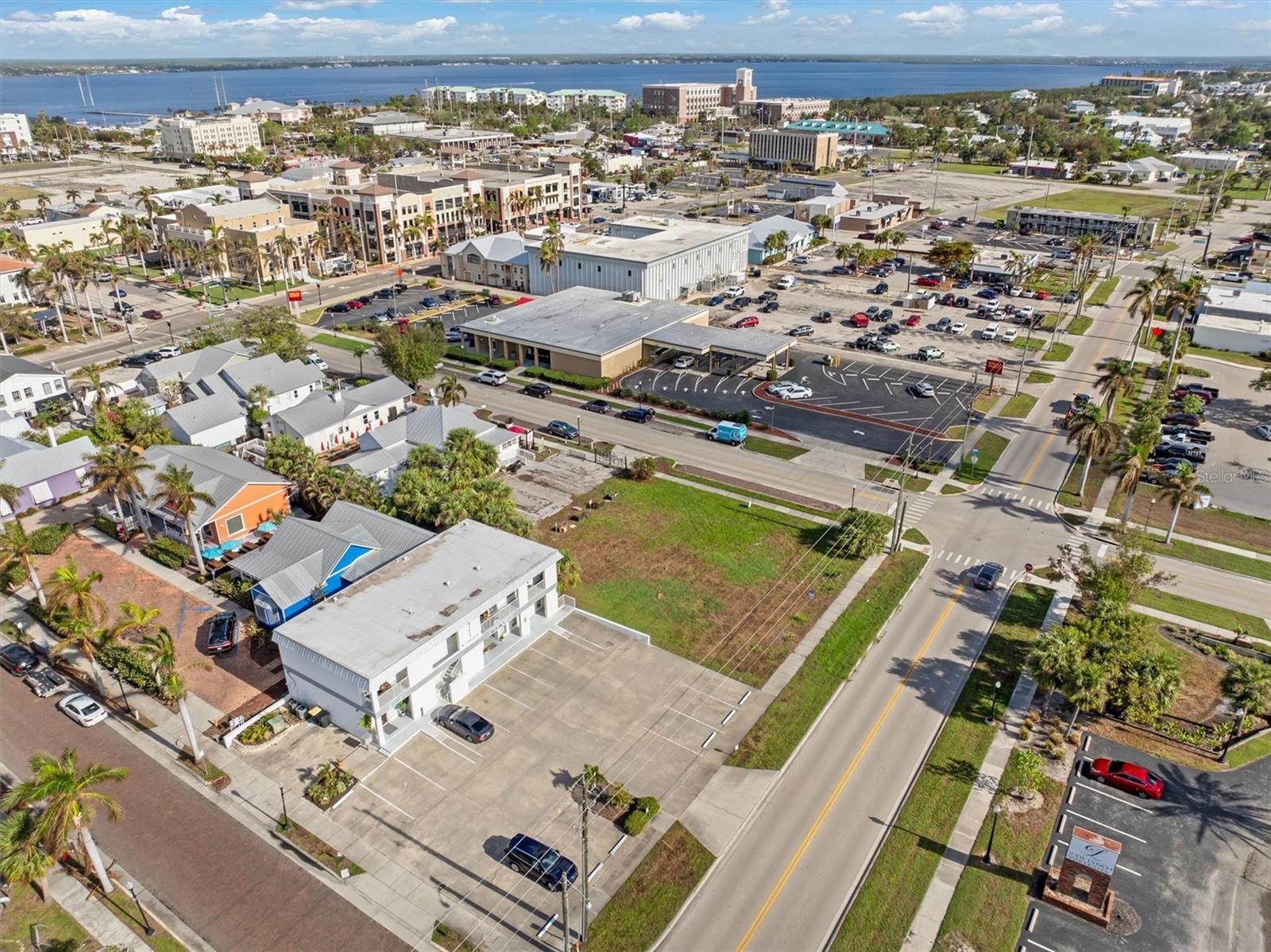 Image 3 of 4 For 345 Taylor Street