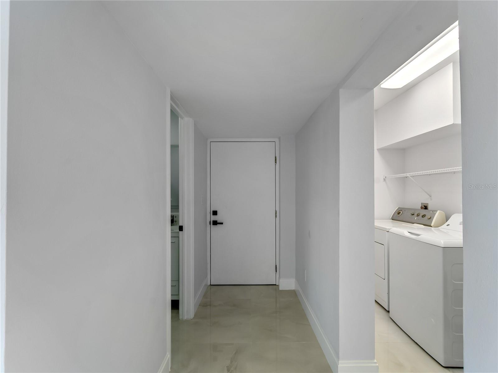 Image 17 of 52 For 581 Lindley Terrace