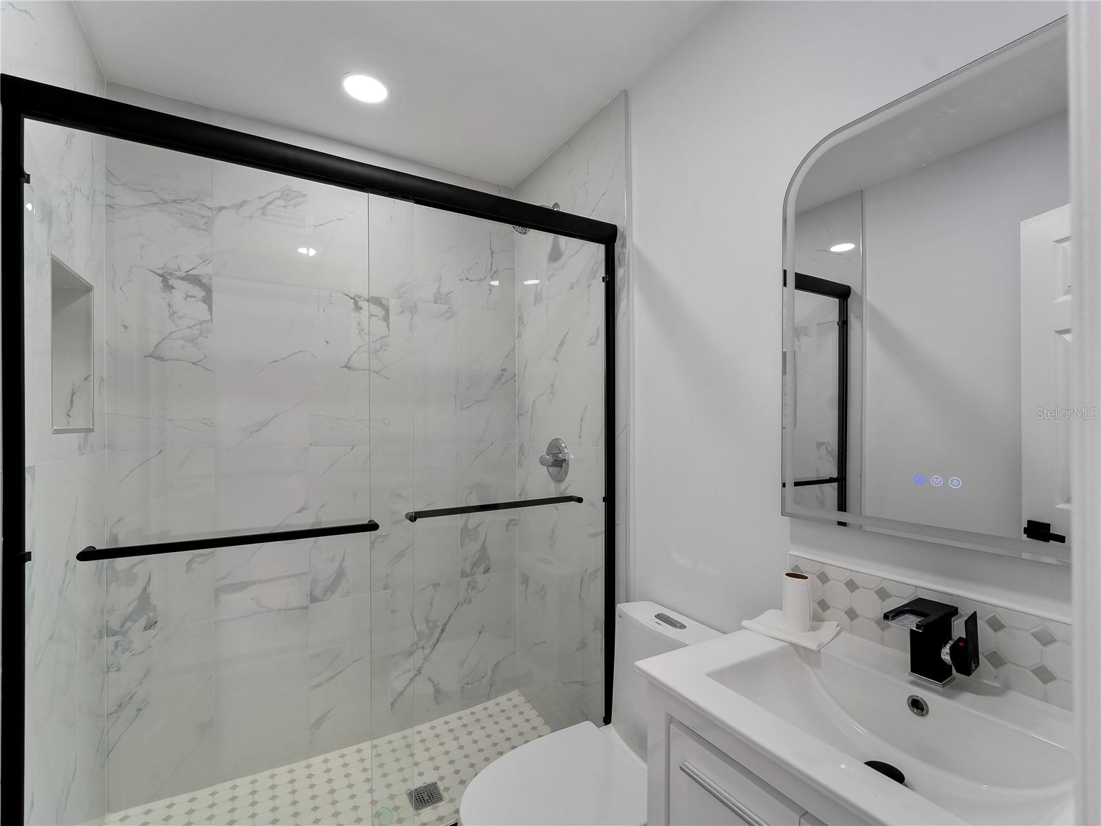 Image 18 of 52 For 581 Lindley Terrace