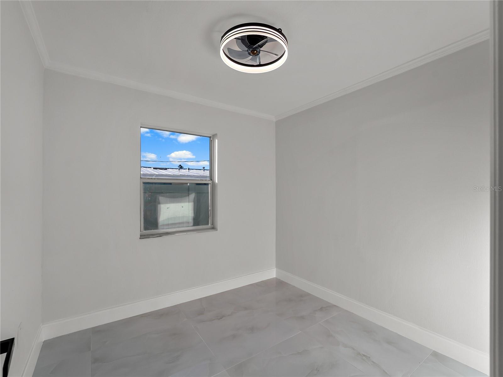 Image 19 of 52 For 581 Lindley Terrace