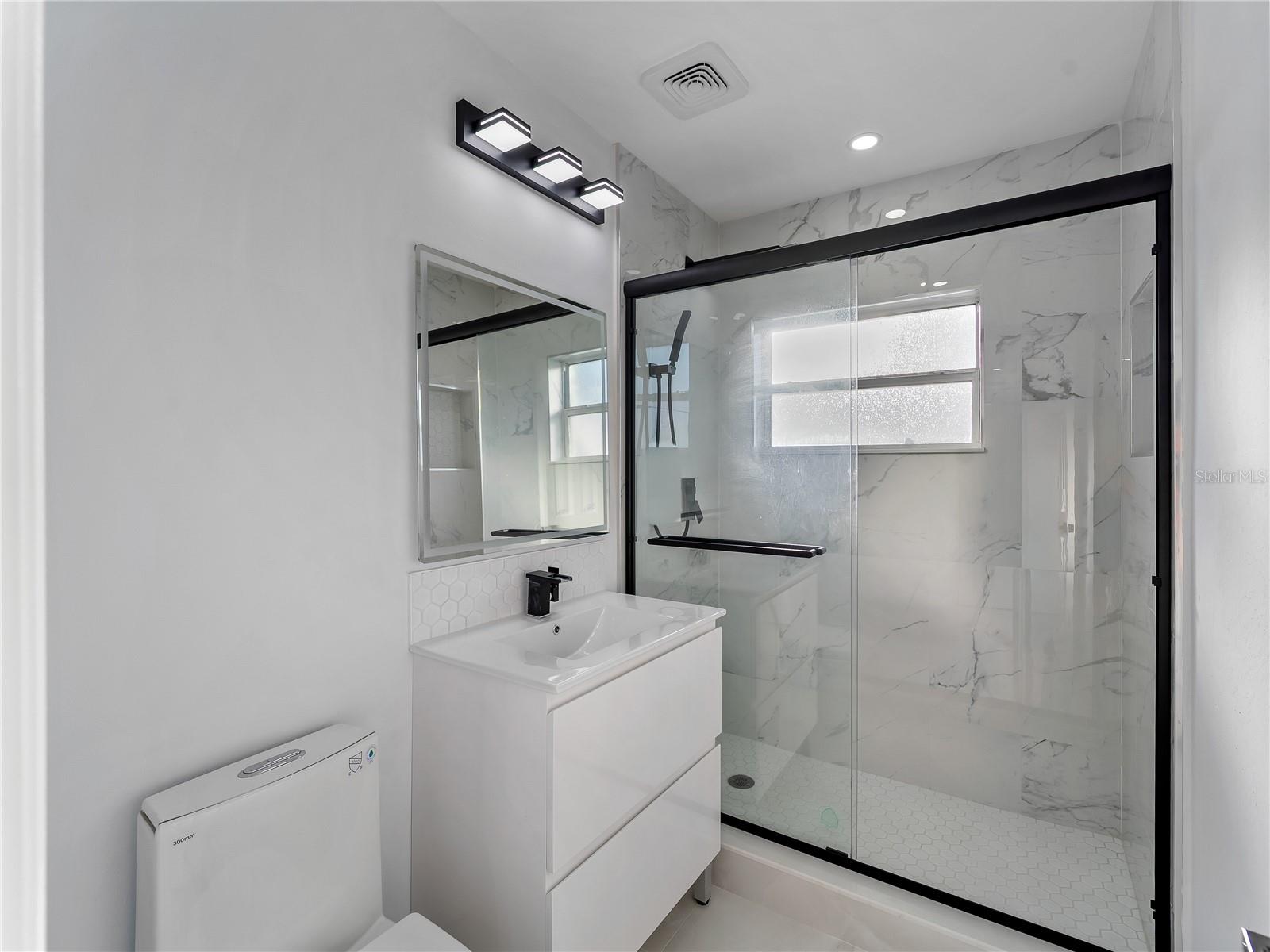 Image 24 of 52 For 581 Lindley Terrace