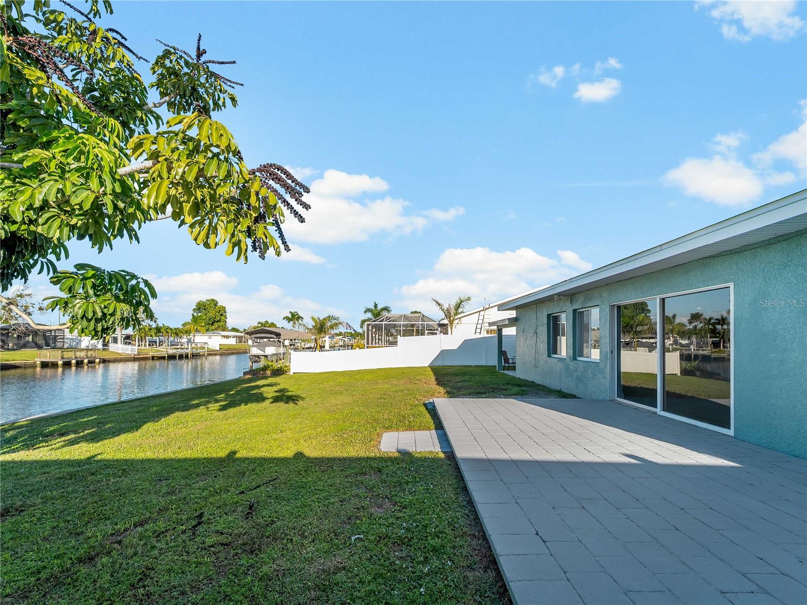 Image 34 of 52 For 581 Lindley Terrace