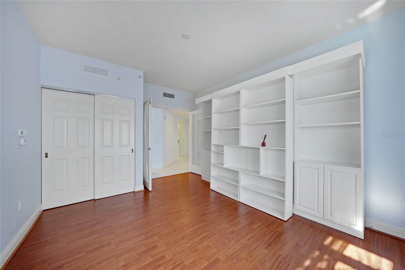 Image 35 of 65 For 3329 Sunset Key Circle 308