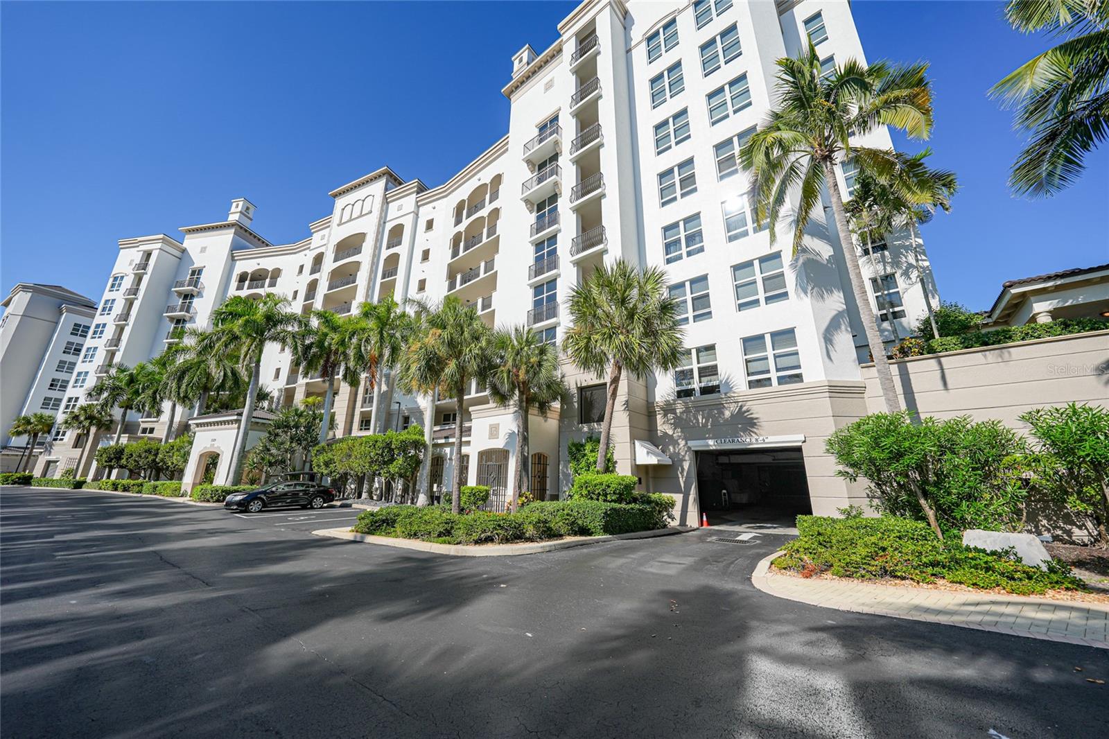 Image 42 of 65 For 3329 Sunset Key Circle 308