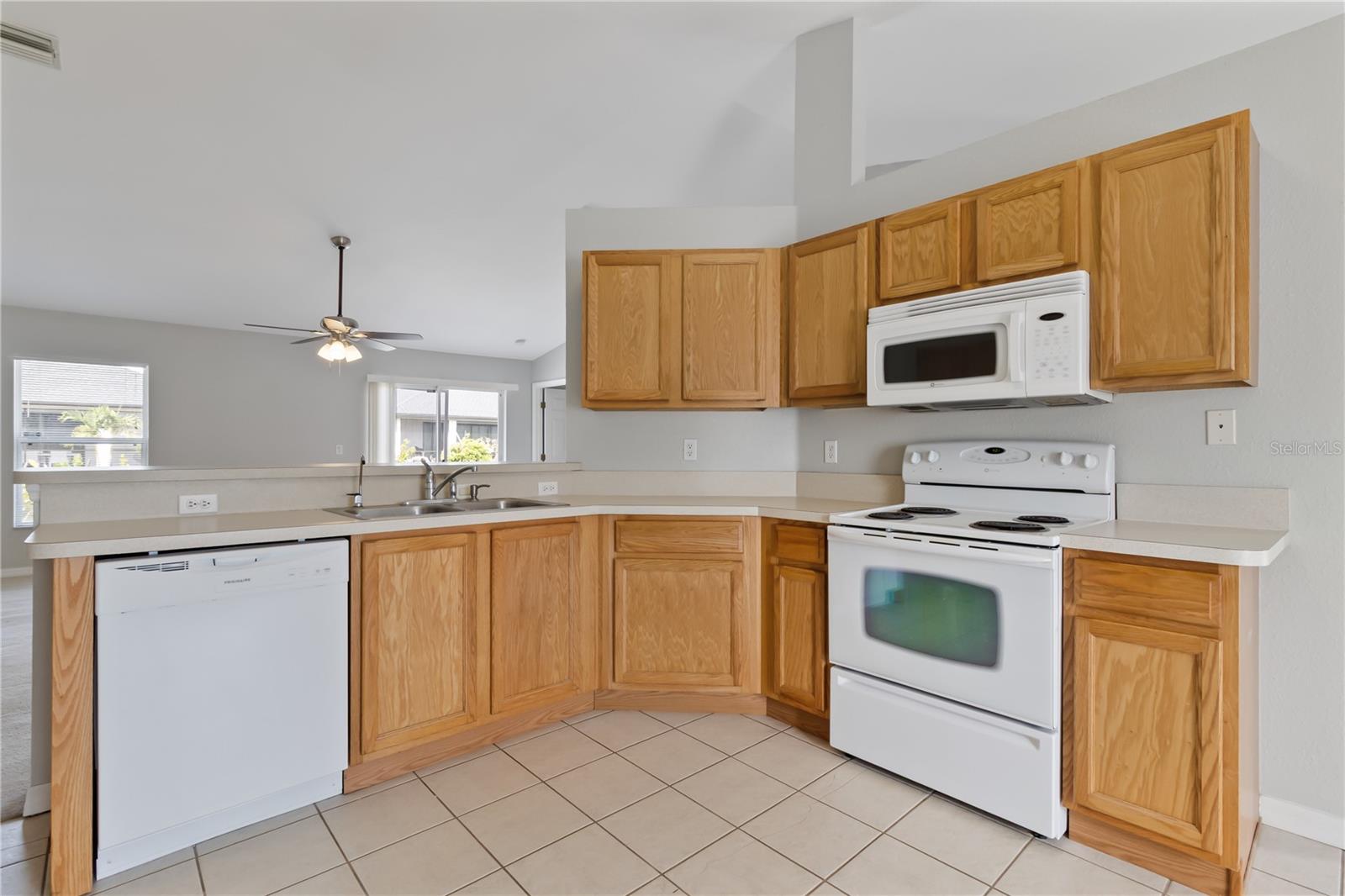 Image 16 of 40 For 3633 Point Street