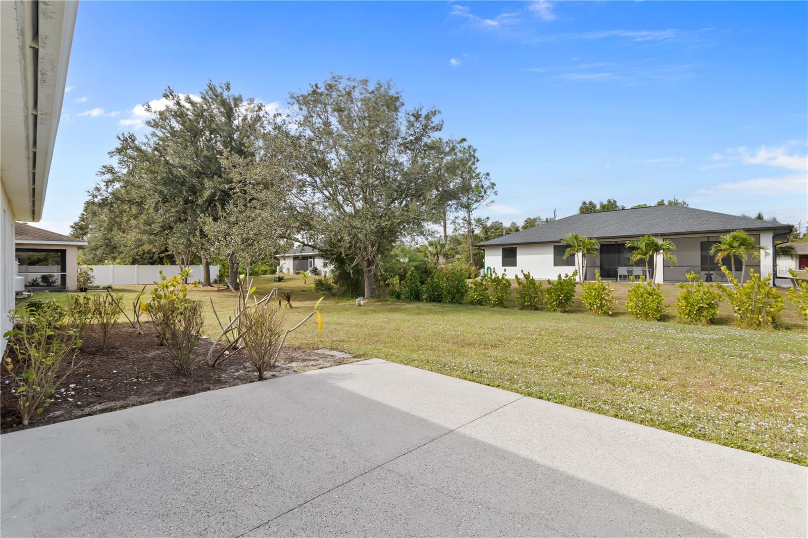 Image 36 of 40 For 3633 Point Street