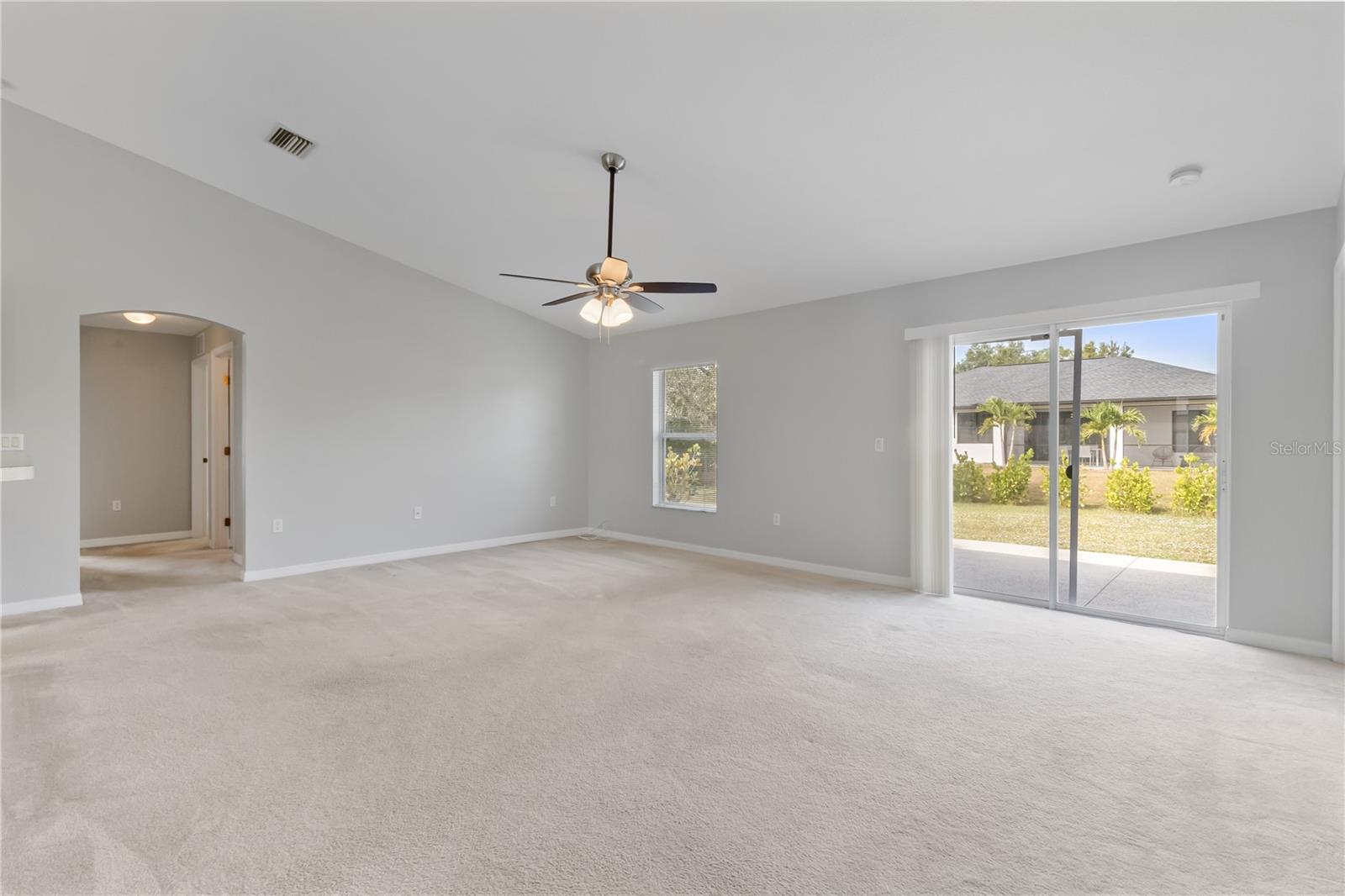 Image 9 of 40 For 3633 Point Street