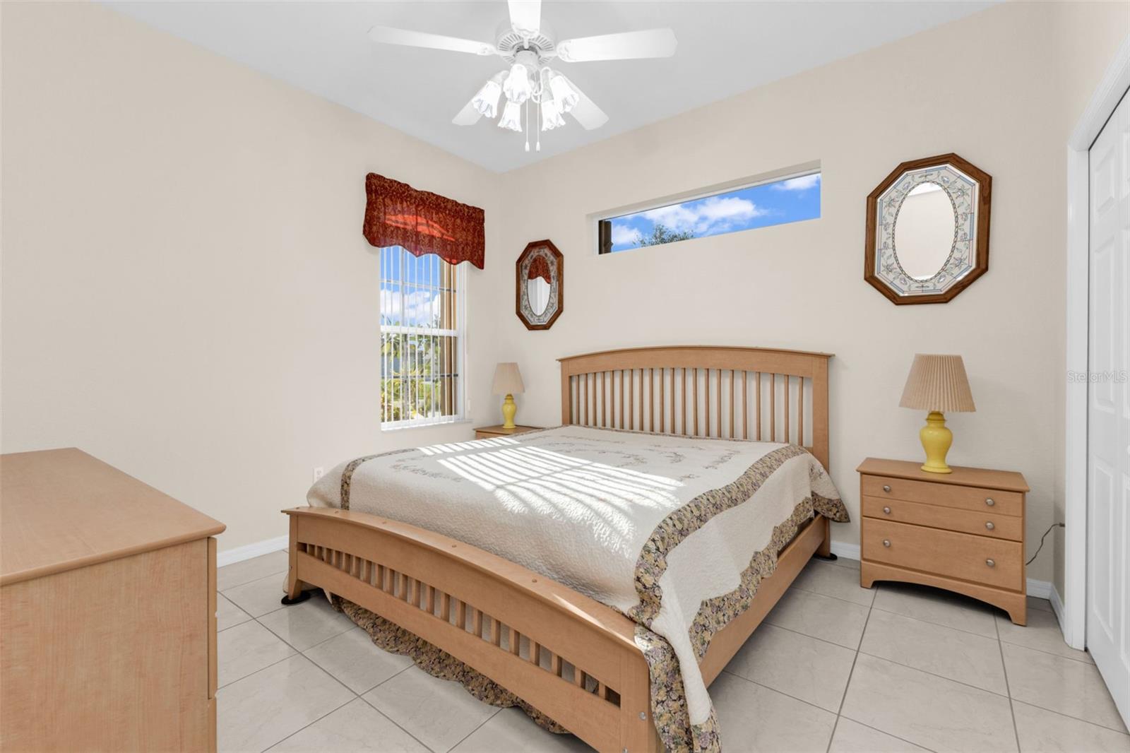 Image 32 of 48 For 405 Delaney Street