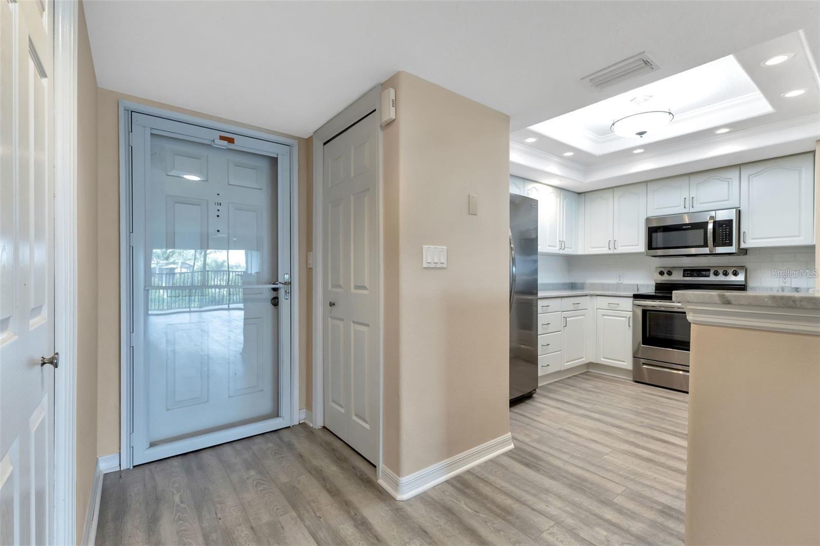 Image 3 of 29 For 601 Shreve Street 15b