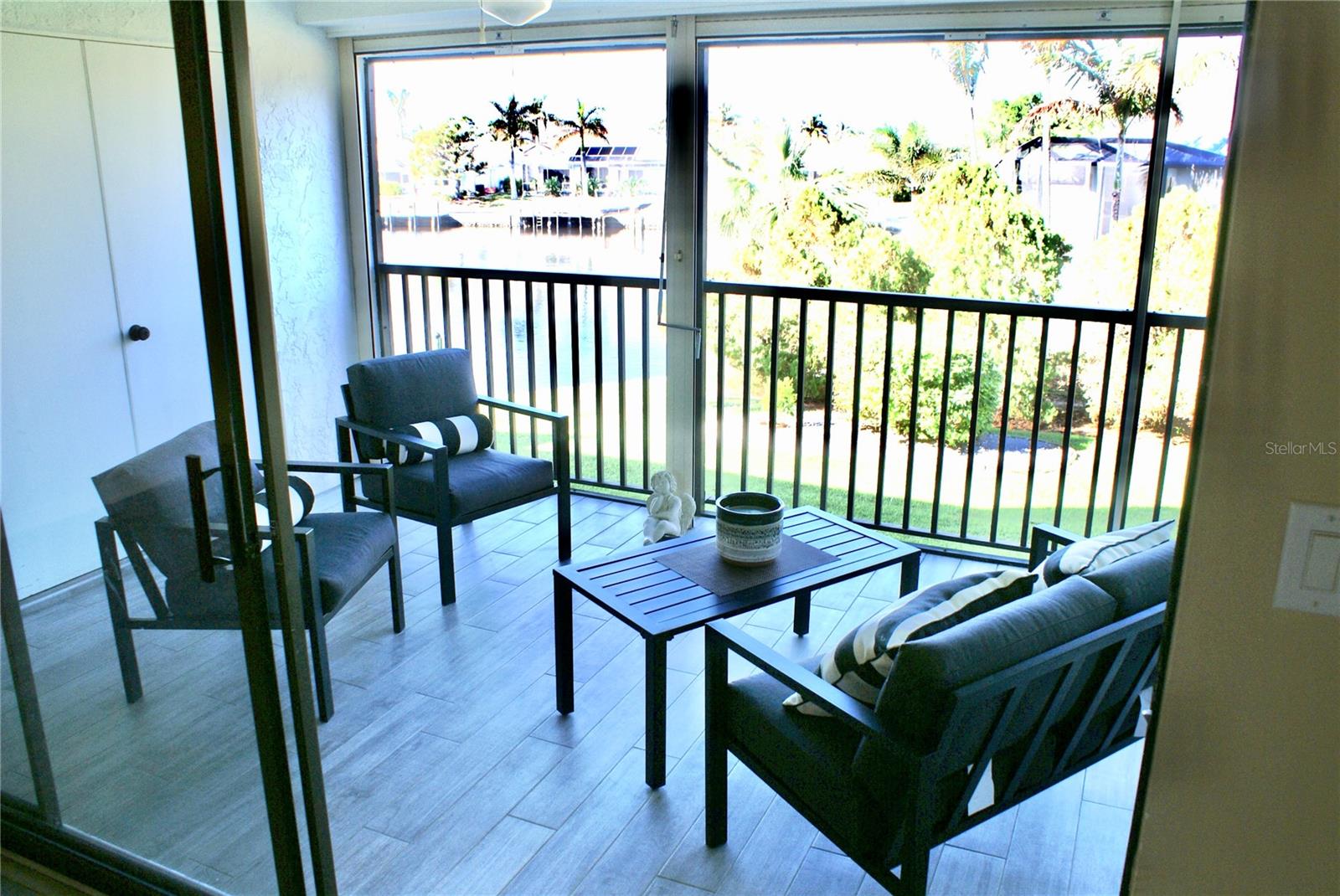 Image 9 of 29 For 601 Shreve Street 15b