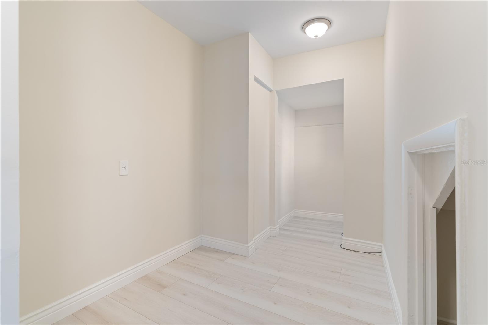 Image 25 of 60 For 110 Gilchrist Street