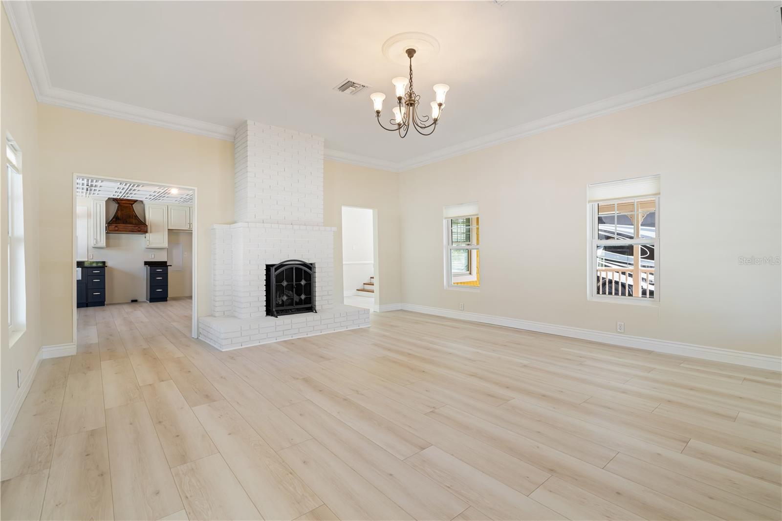 Image 3 of 60 For 110 Gilchrist Street