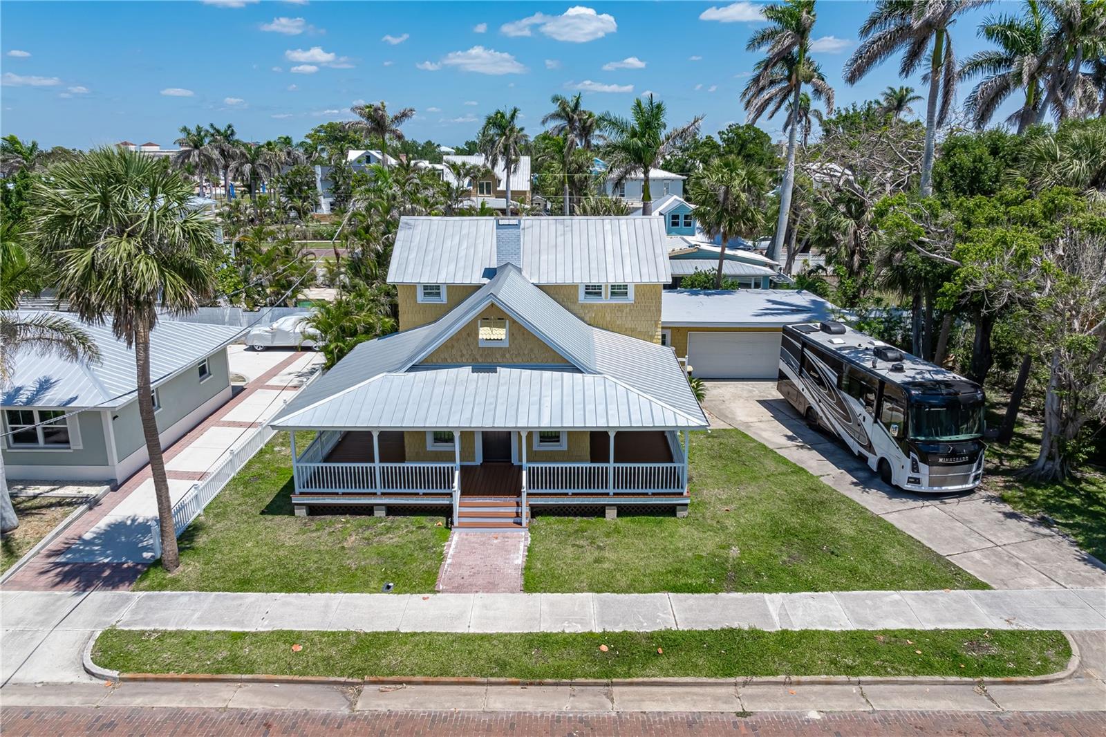 Image 4 of 60 For 110 Gilchrist Street