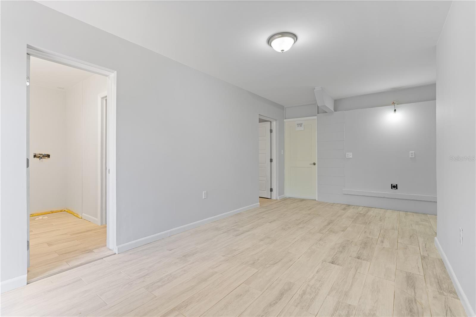 Image 42 of 60 For 110 Gilchrist Street