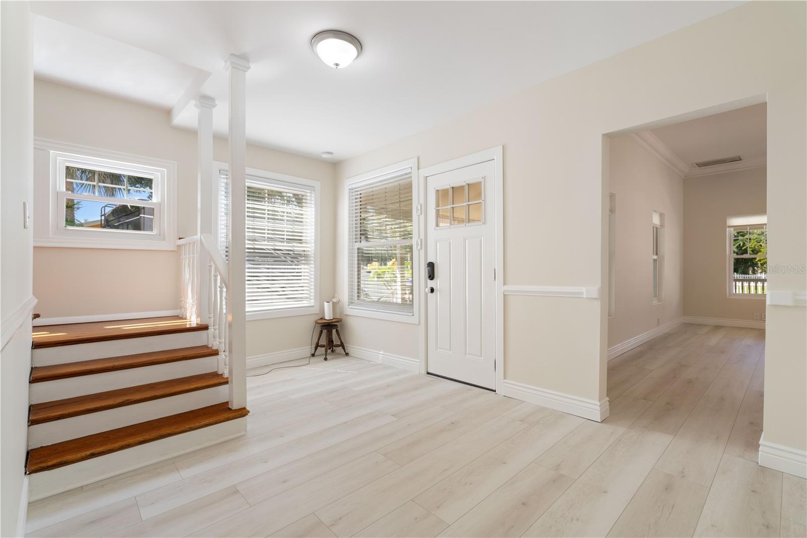 Image 6 of 60 For 110 Gilchrist Street