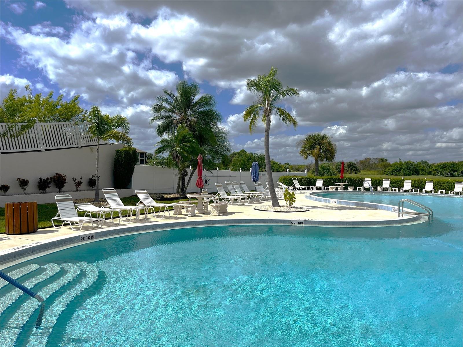 Image 2 of 53 For 175 Kings Highway 733