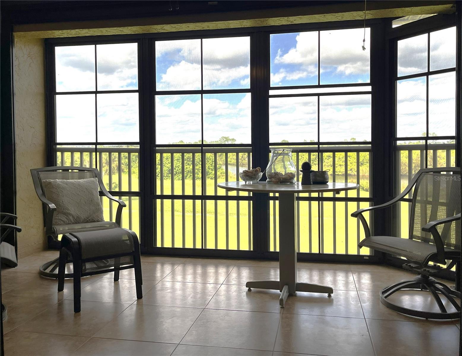 Image 9 of 53 For 175 Kings Highway 733