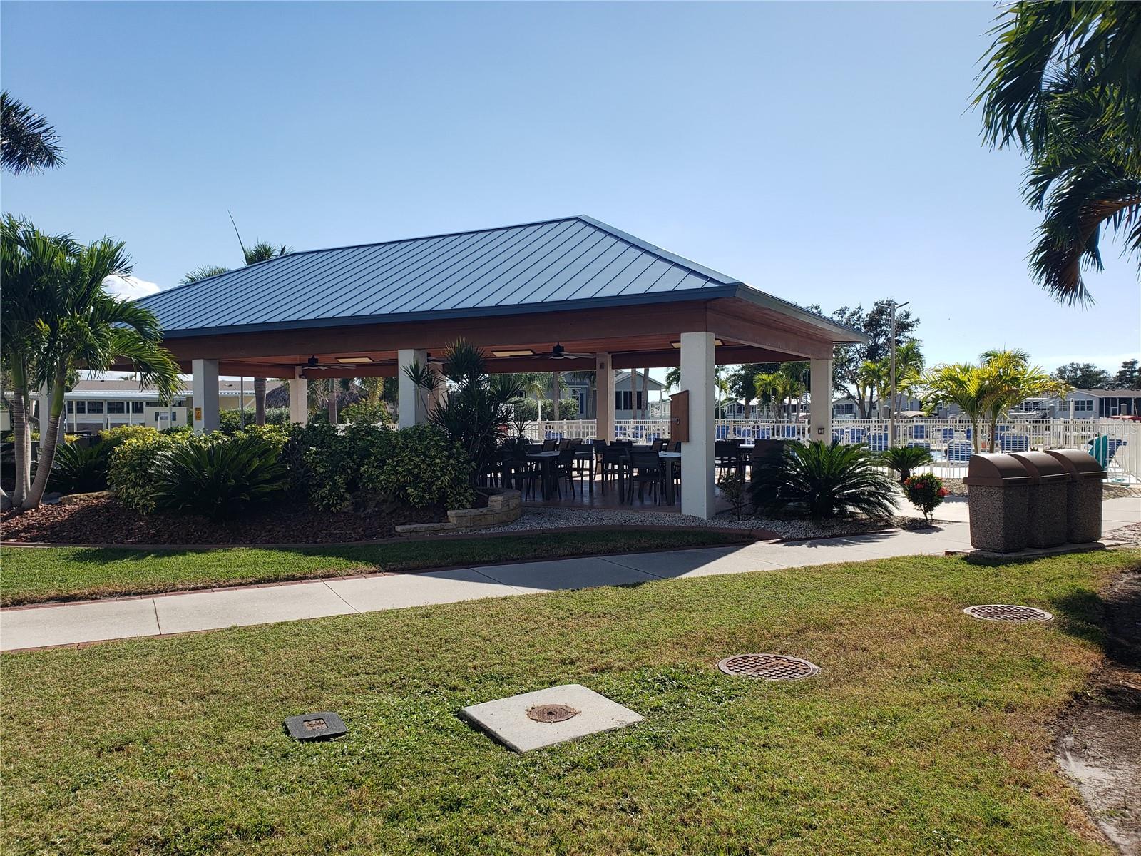 Image 6 of 9 For 17 Copenhagen Avenue