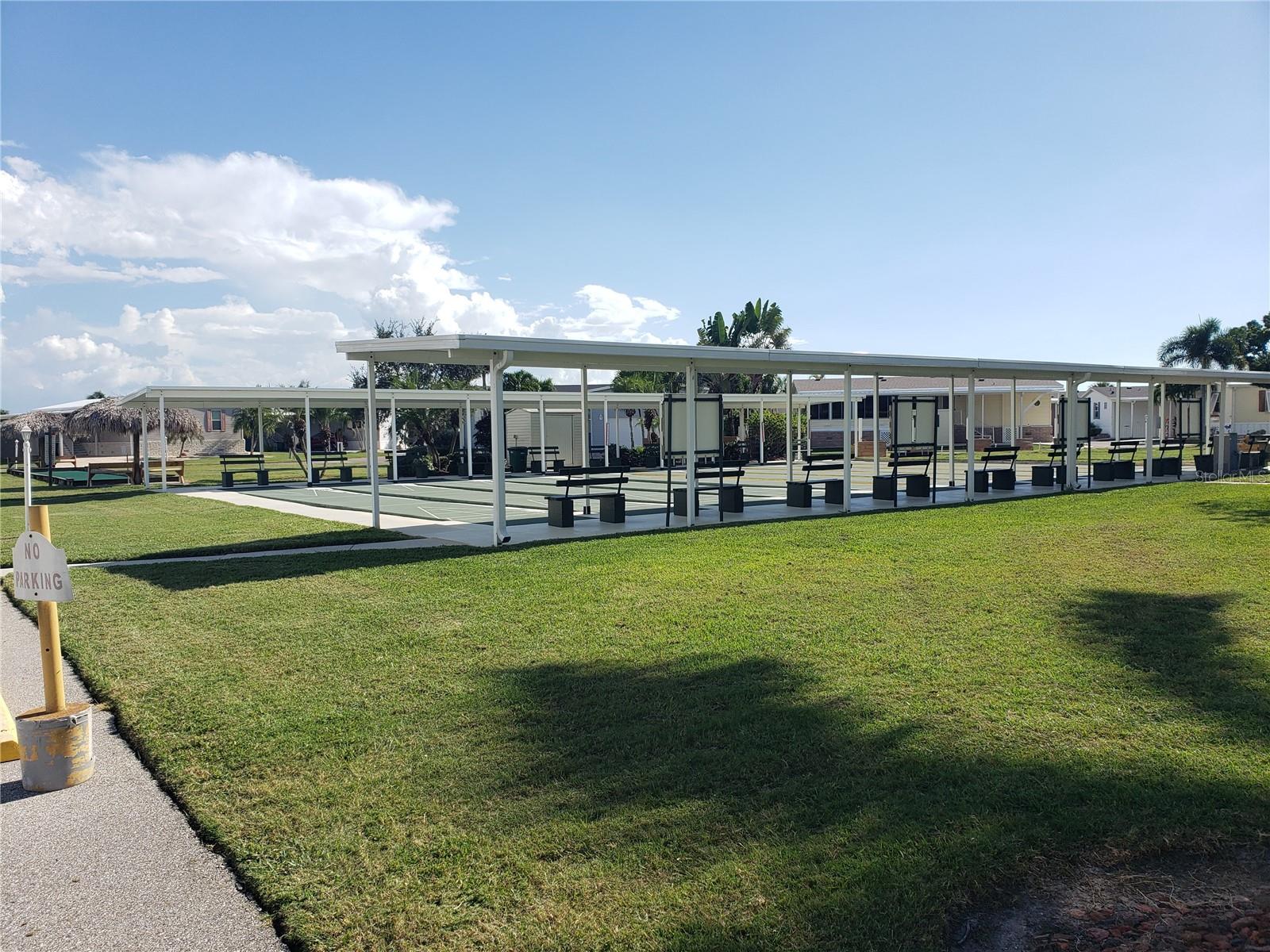 Image 7 of 9 For 17 Copenhagen Avenue