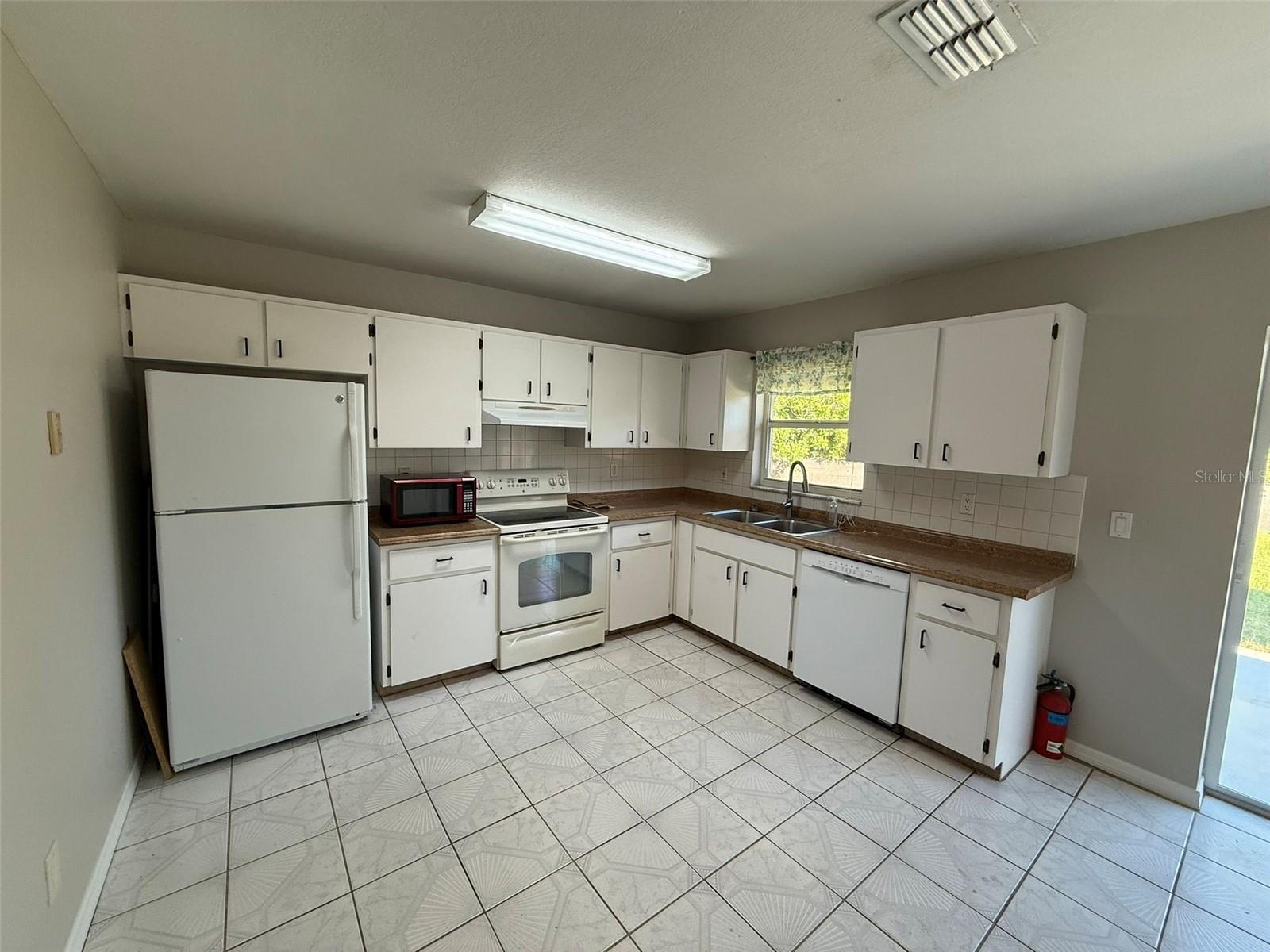 Image 6 of 18 For 18314 Quadrille Avenue