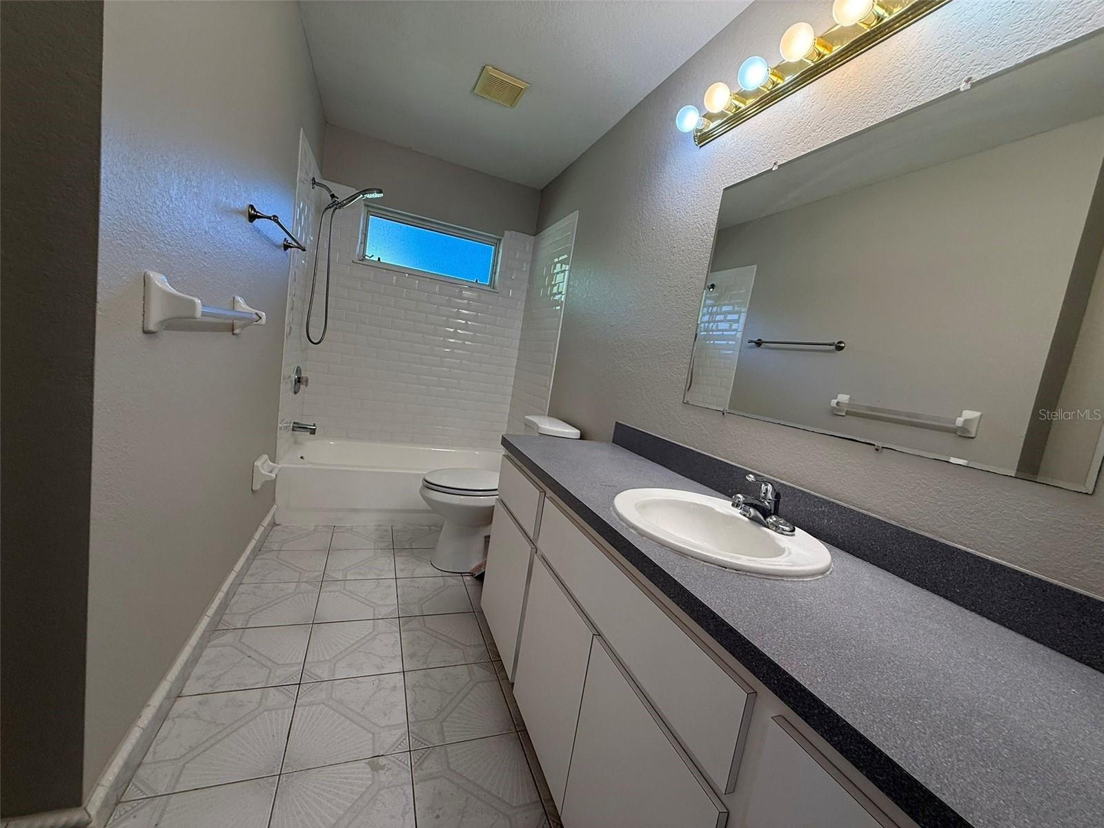 Image 9 of 18 For 18314 Quadrille Avenue