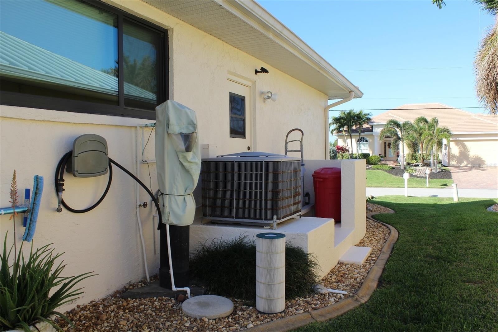 Listing photo id 68 for 3448 Nighthawk Court