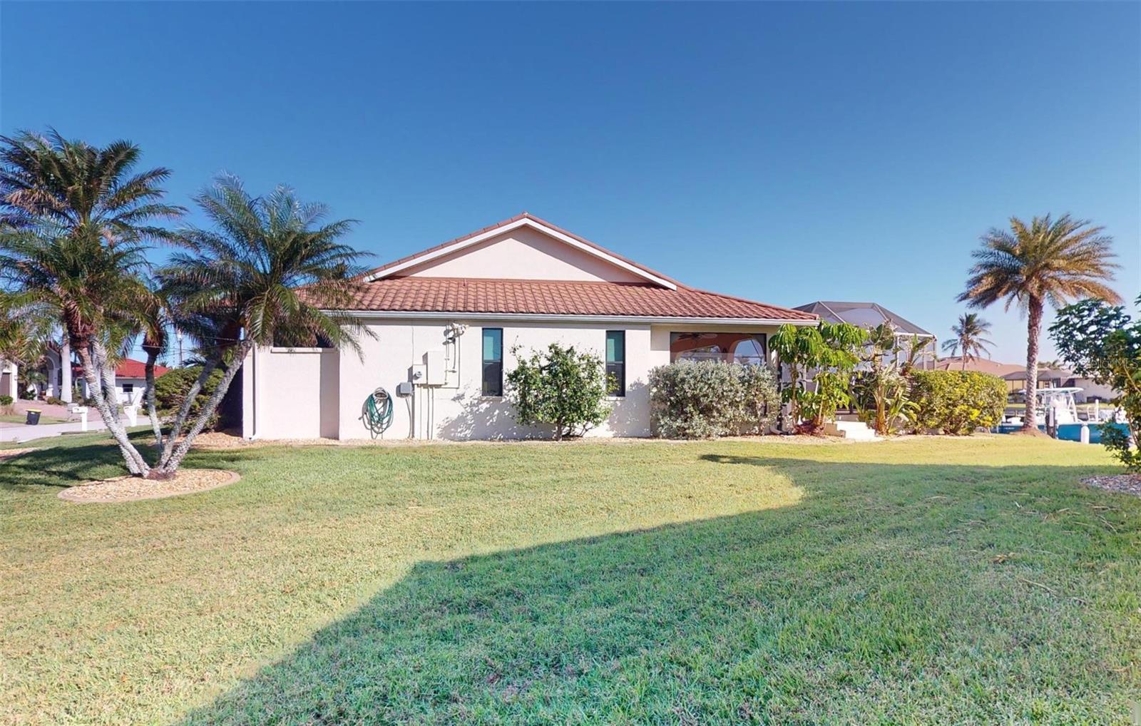 Listing photo id 93 for 3448 Nighthawk Court