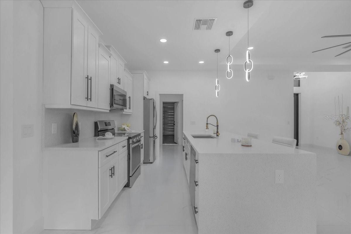 Image 19 of 70 For 1201 Johns Avenue