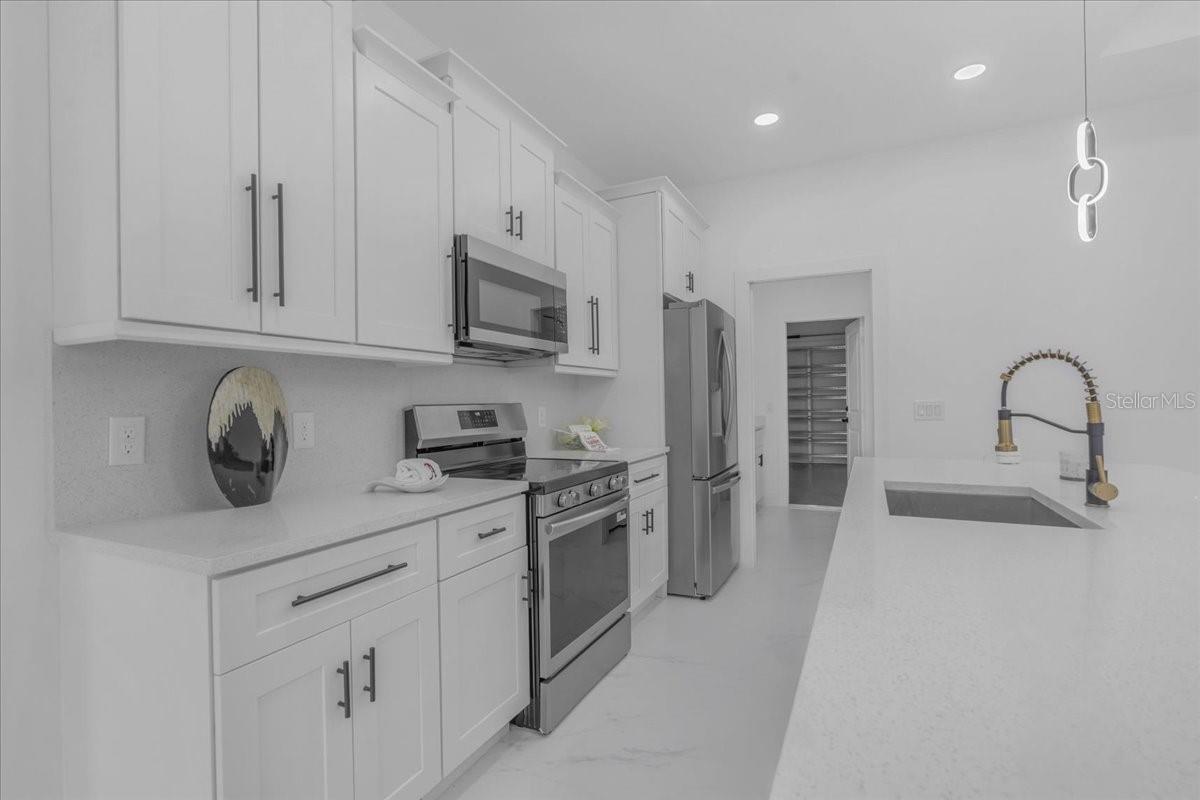 Image 20 of 70 For 1201 Johns Avenue