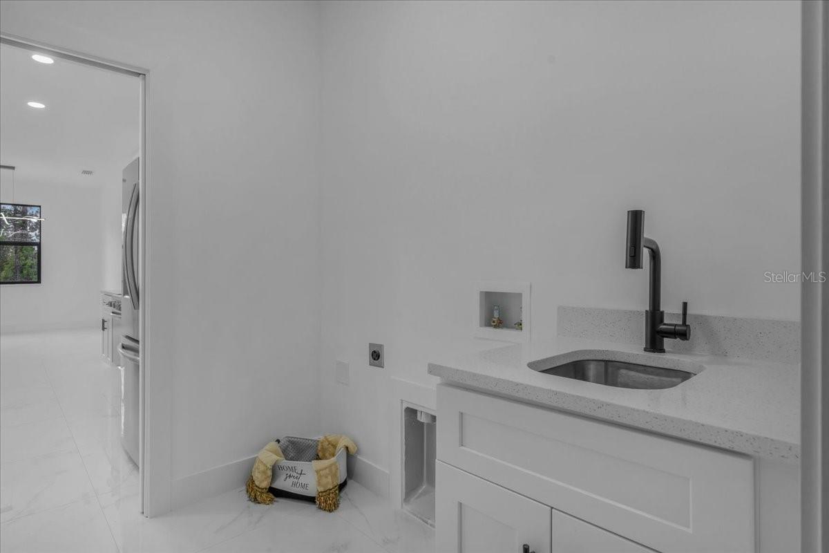 Image 24 of 70 For 1201 Johns Avenue