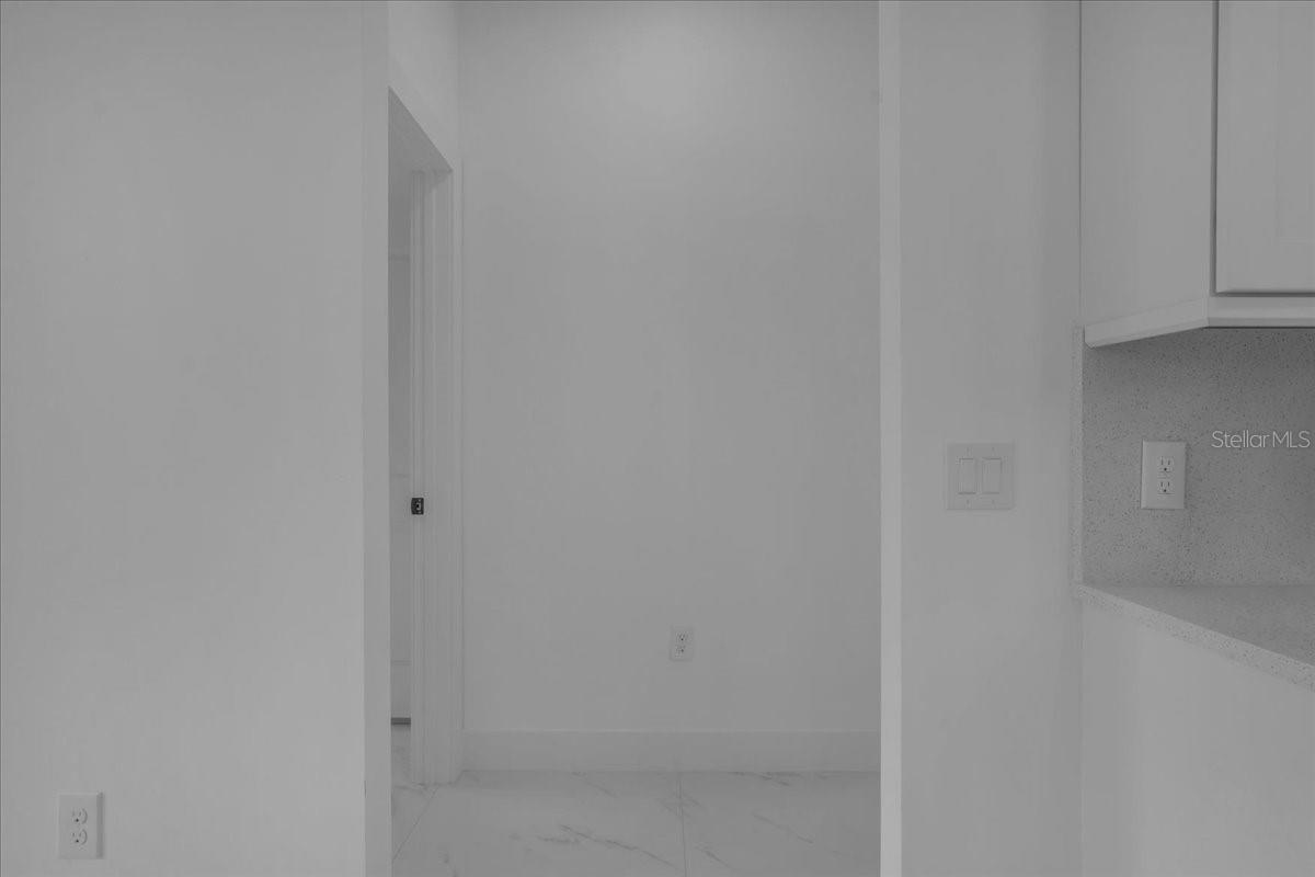 Image 28 of 70 For 1201 Johns Avenue