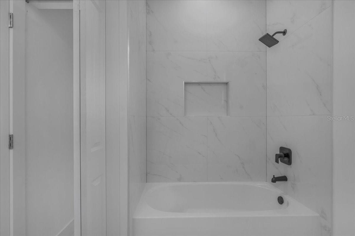 Image 33 of 70 For 1201 Johns Avenue