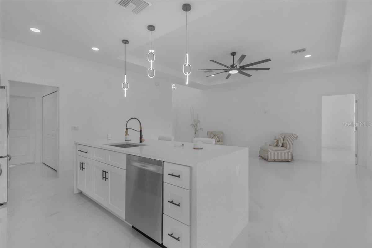 Image 39 of 70 For 1201 Johns Avenue