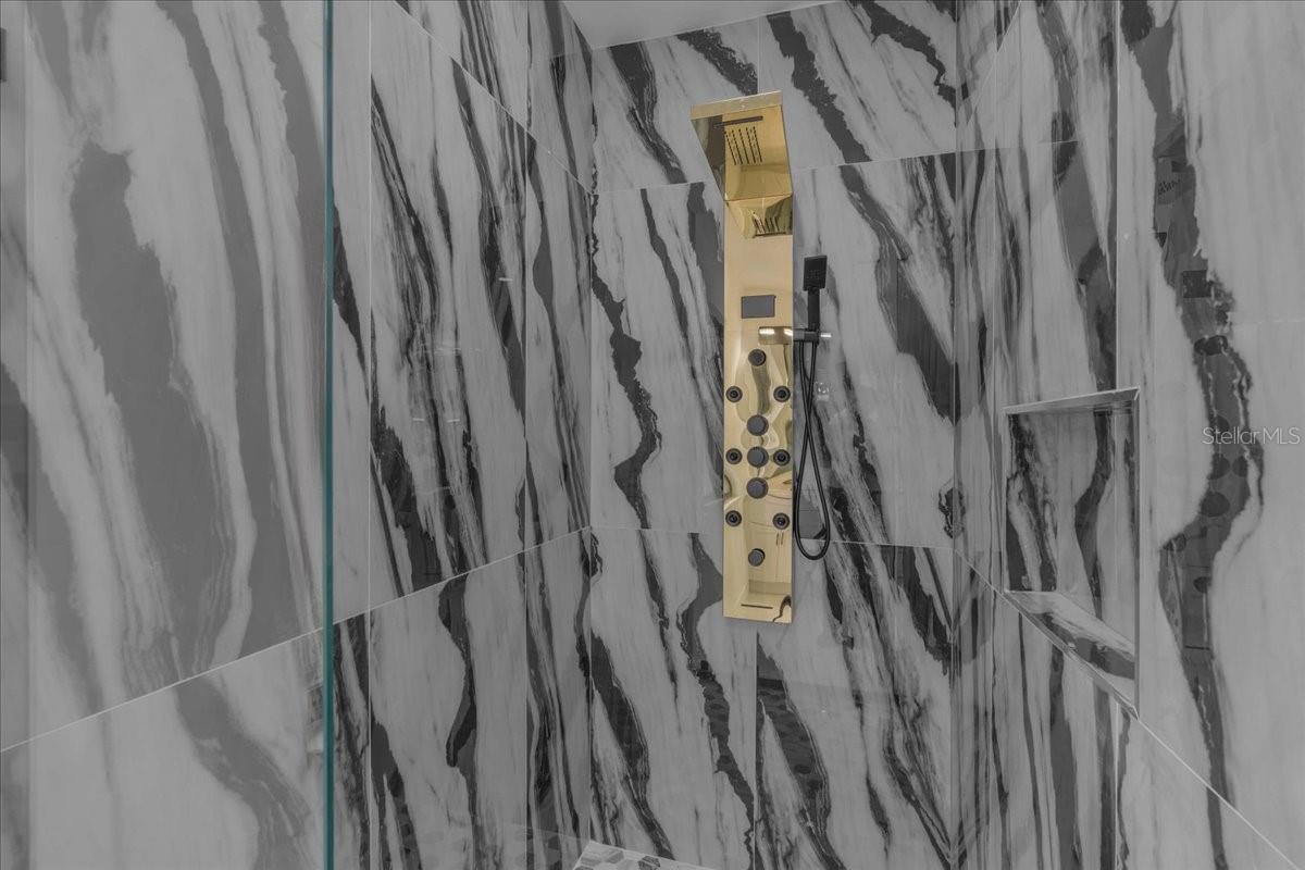 Image 53 of 70 For 1201 Johns Avenue