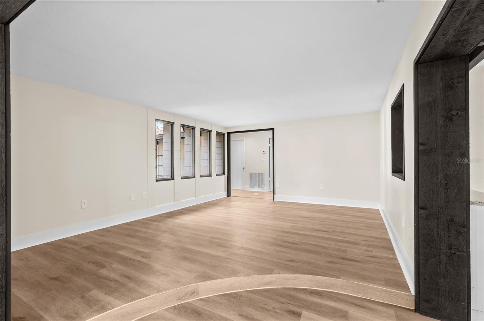 Image 19 of 25 For 2234 Phillippi Street