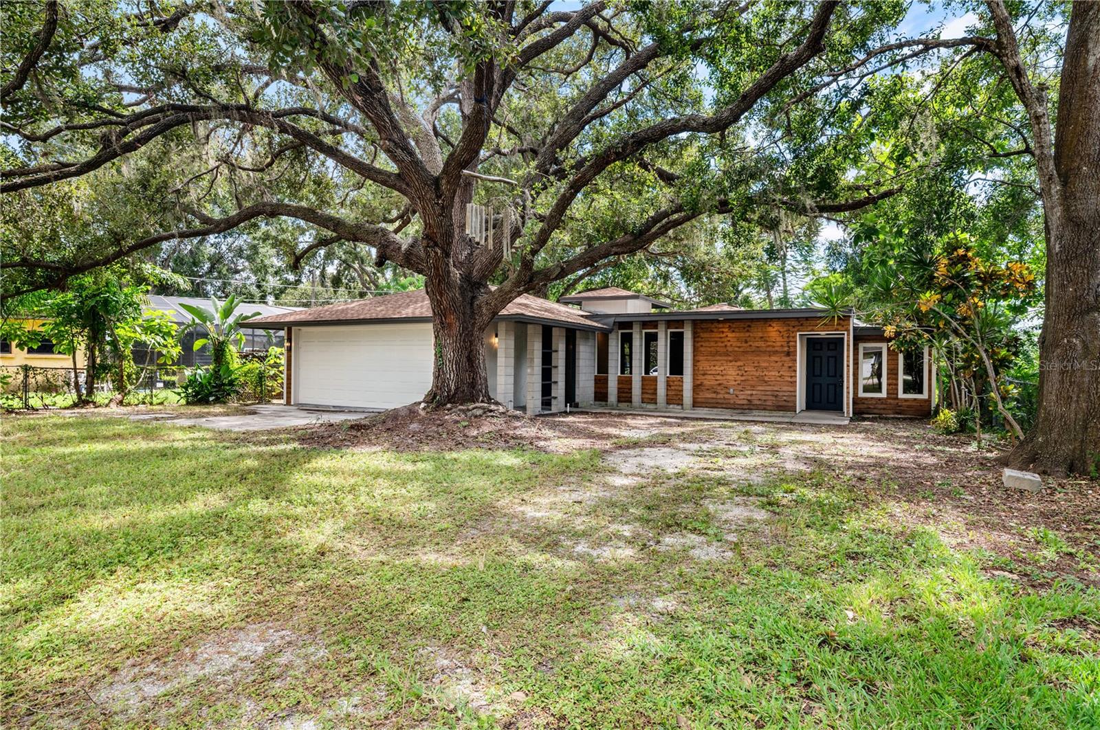 Image 2 of 25 For 2234 Phillippi Street