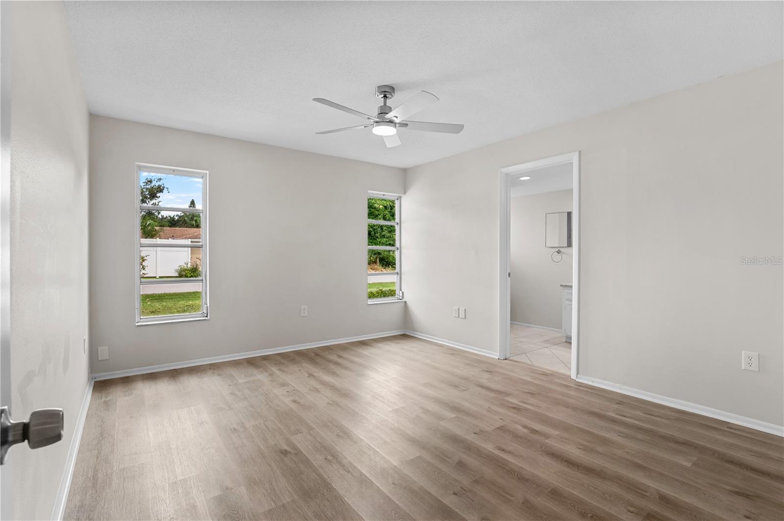 Image 13 of 24 For 1097 Willis Avenue